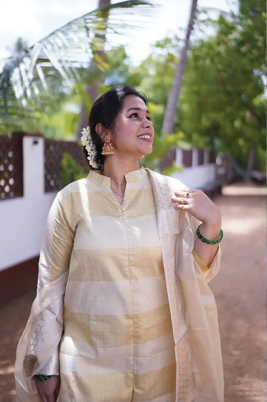 Kasavu Checked Feeding Suit Set