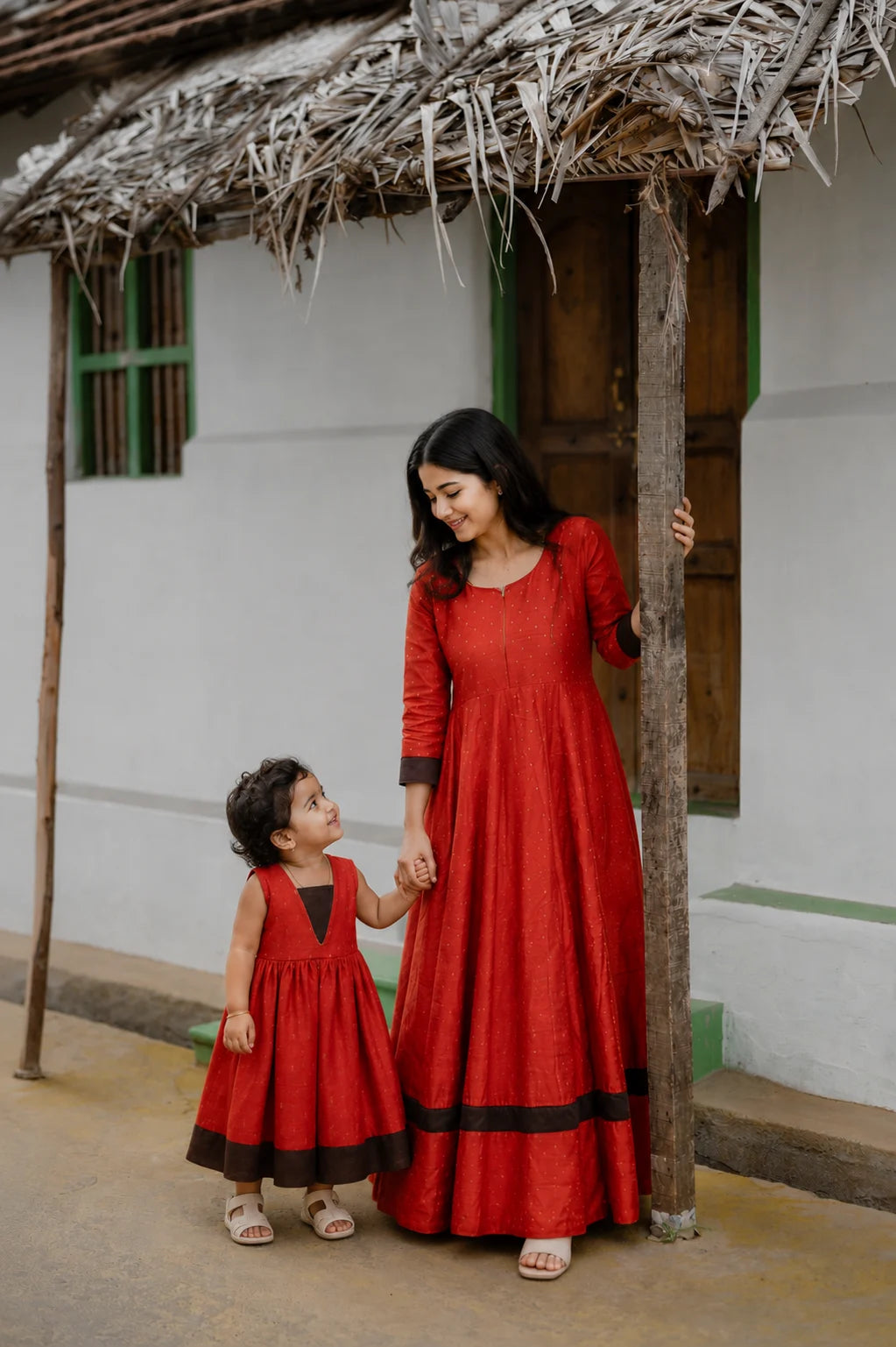 Yuvika Mom & Daughter Twinning dress
