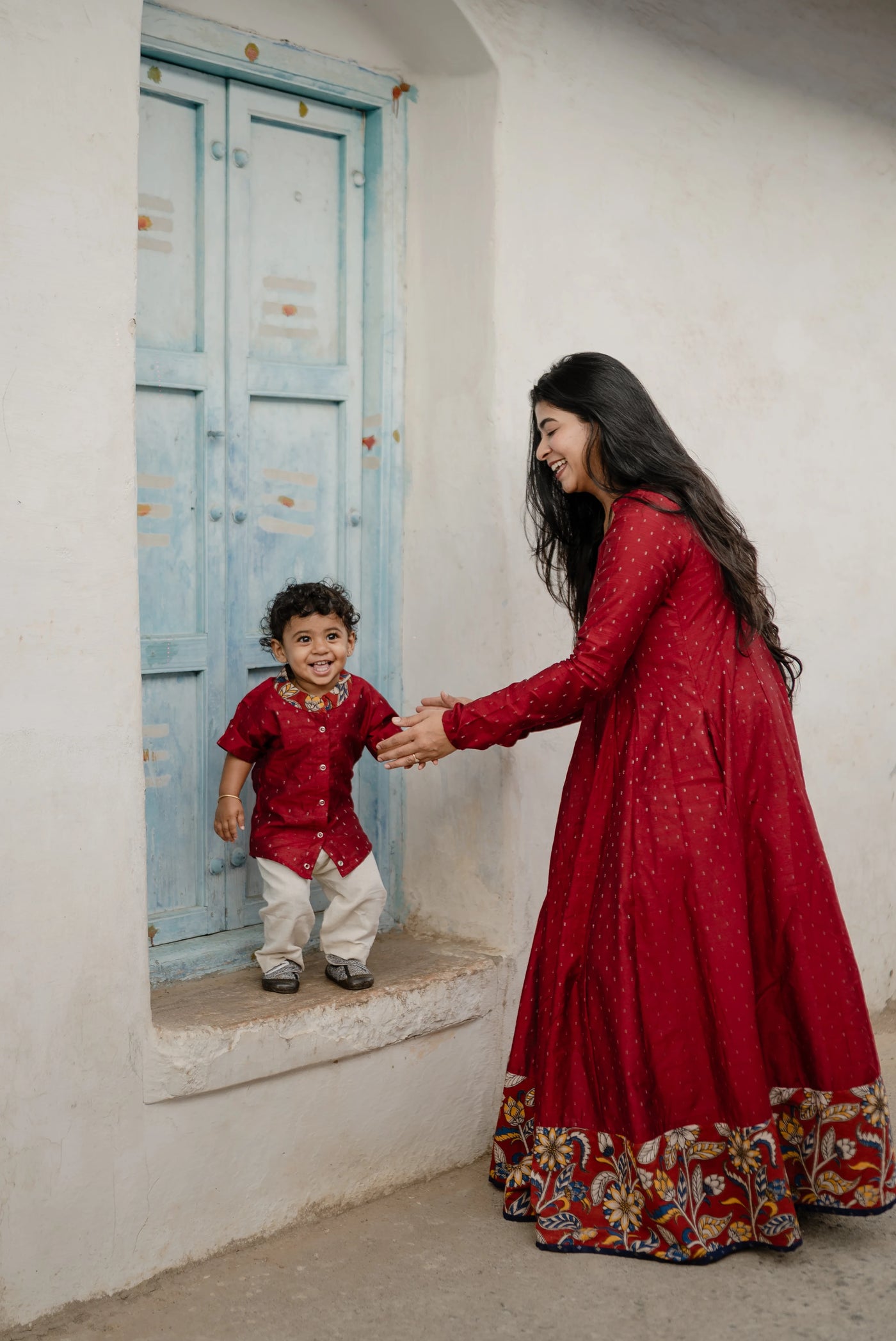 Aarini Feeding Anarkali