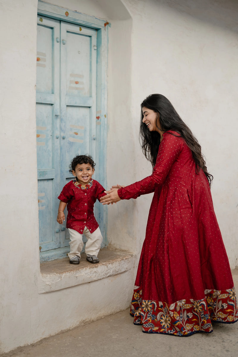 Aarini Feeding Anarkali