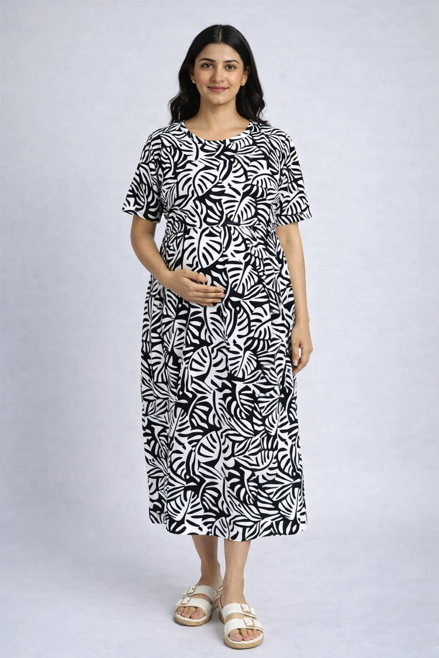 Shadow Leaf zipless Feeding Gown