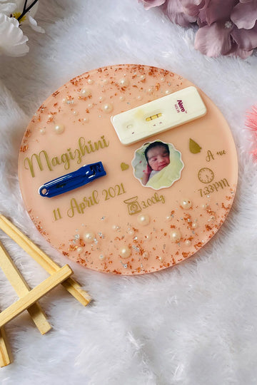 Resin Art - Peach with Gold wordings Birth Detail Round Frame