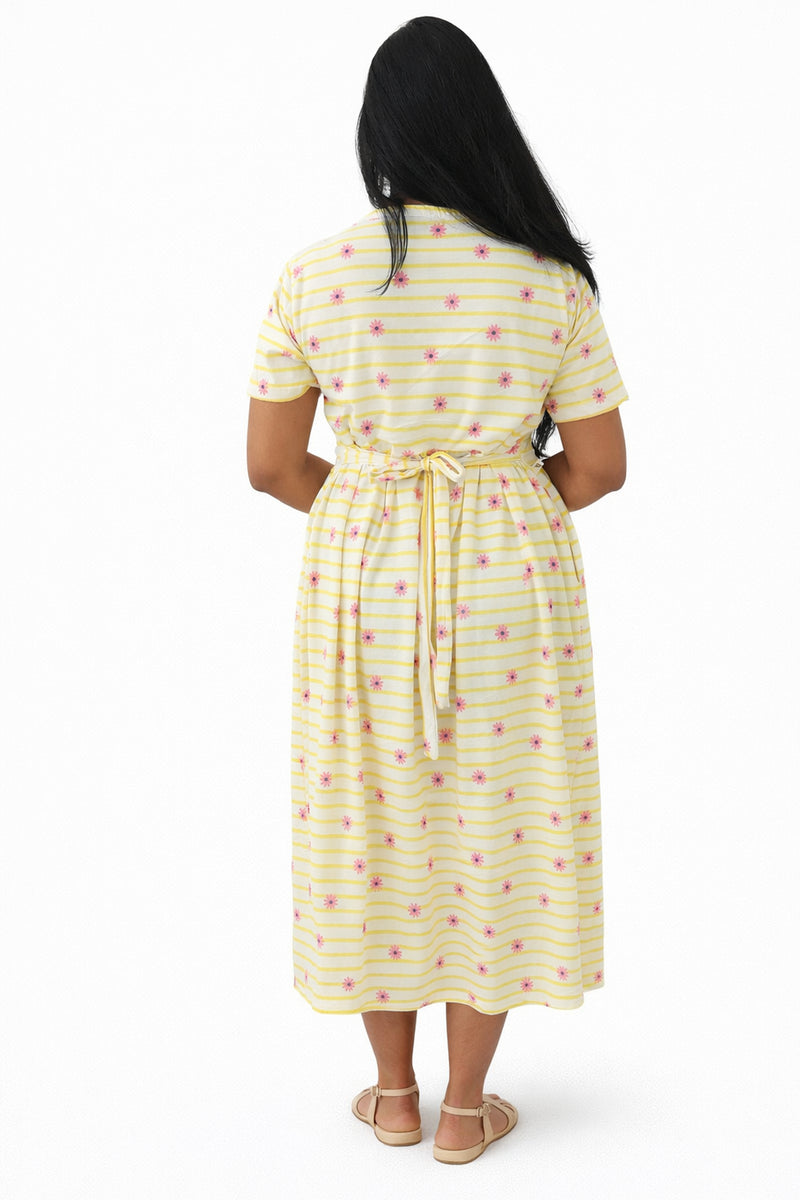 Fresh Daisy Stripe Zipless Feeding Gown