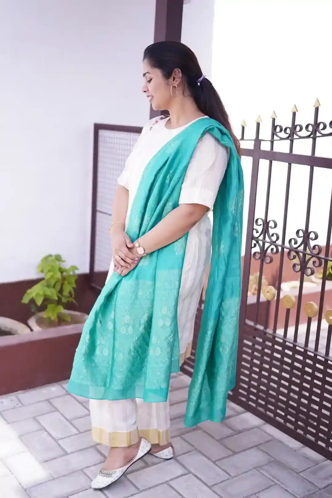 Uthiram Feeding Suit Set