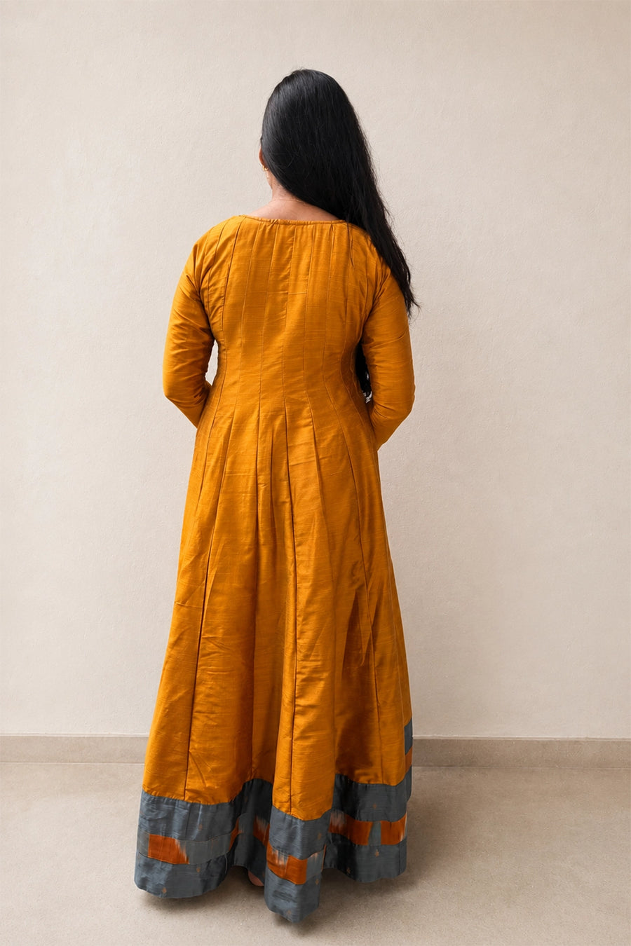 Suhani Mom & Daughter Twinning dress