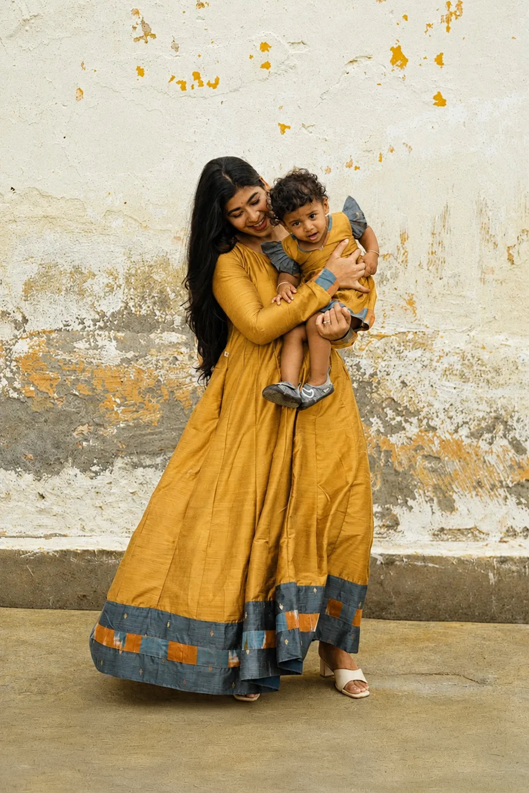 Suhani Mom & Daughter Twinning dress