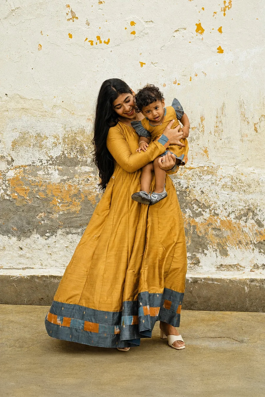 Suhani Mom & Daughter Twinning dress