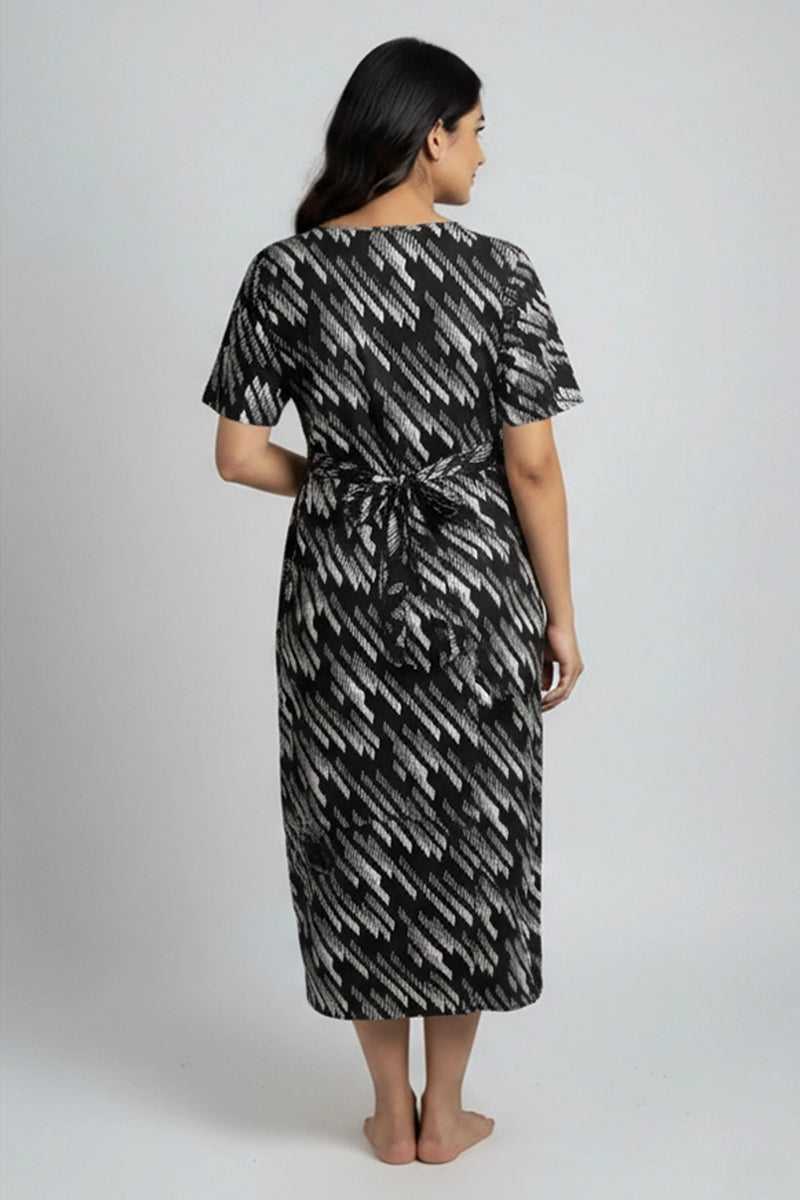 Mono Line Zipless Feeding Gown