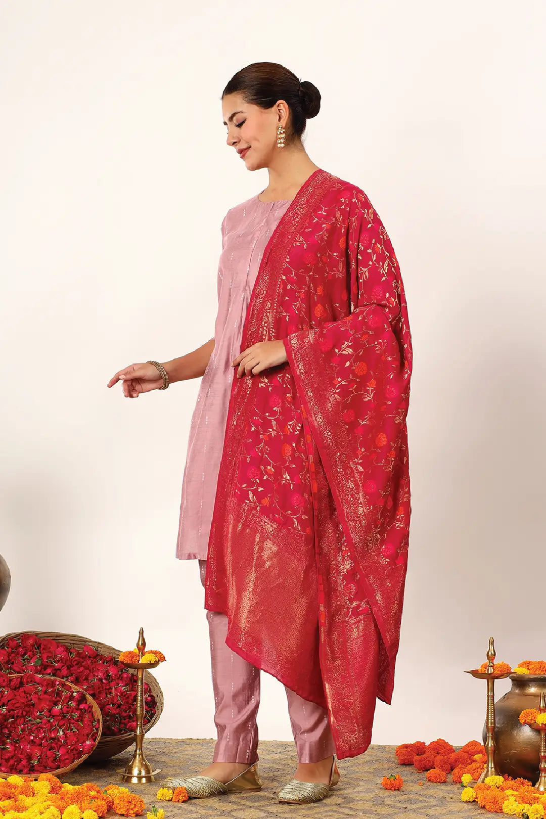 Anvitha Feeding Suit Set